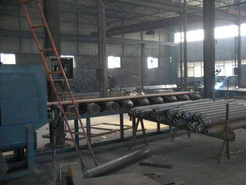 在低温环境下网架钢结构要如何去涂刷和焊接
